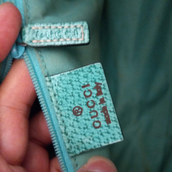 Authentic Gucci GG Monogram Supreme Tote Bag - Picture 8 of 12